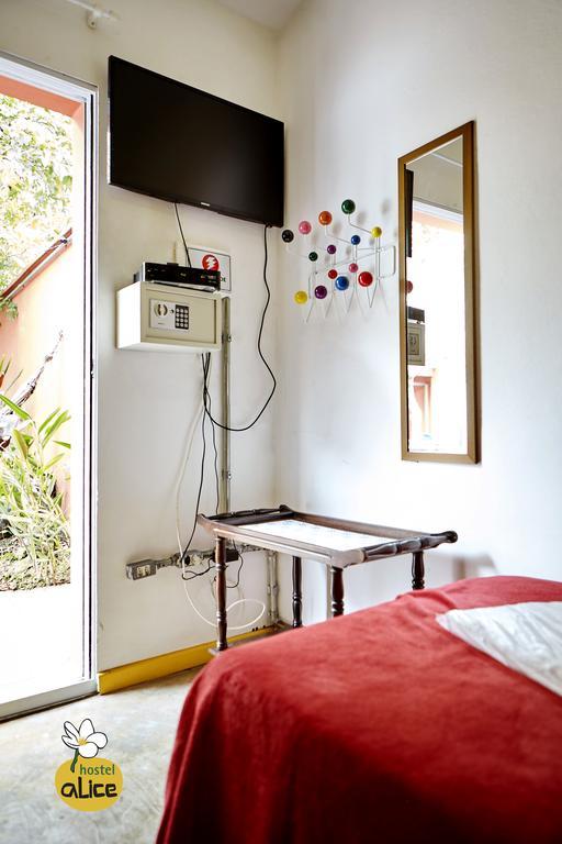Hostel Alice E Padoca Vegan Sao Paulo Bagian luar foto